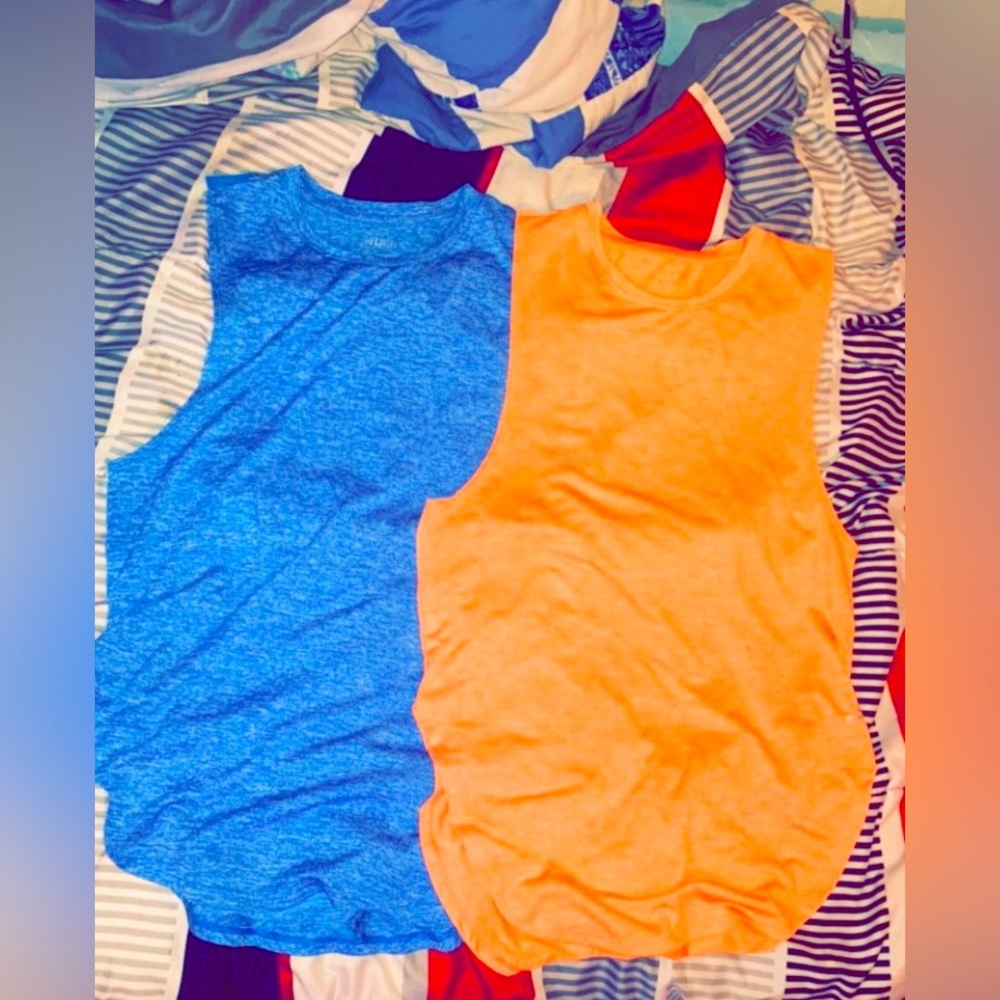 Bundle nwot athletic women’s tanks